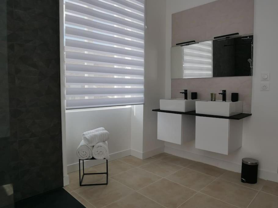 Clos De La Providence, Gite, Piscine Et Spa 3 Chambres Nolay  Exterior photo
